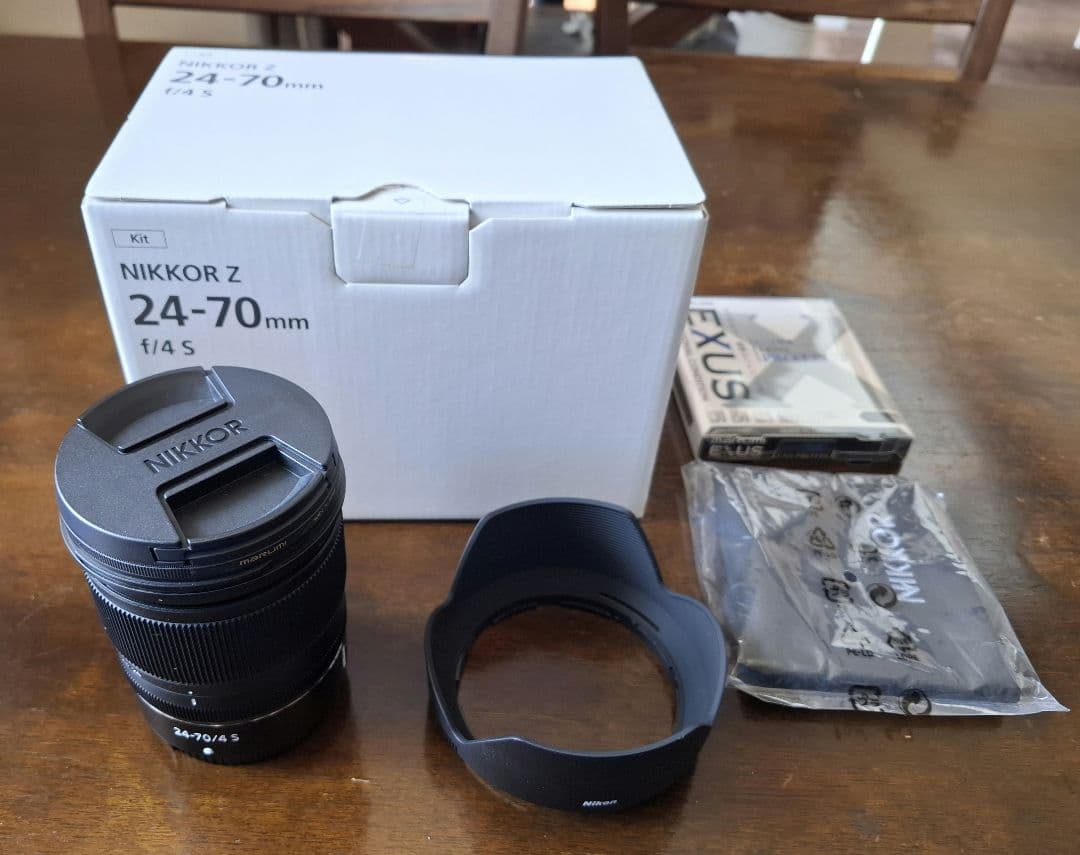 NIKON NIKKOR Z 24-70mm f/4 S 保護フィルター付き