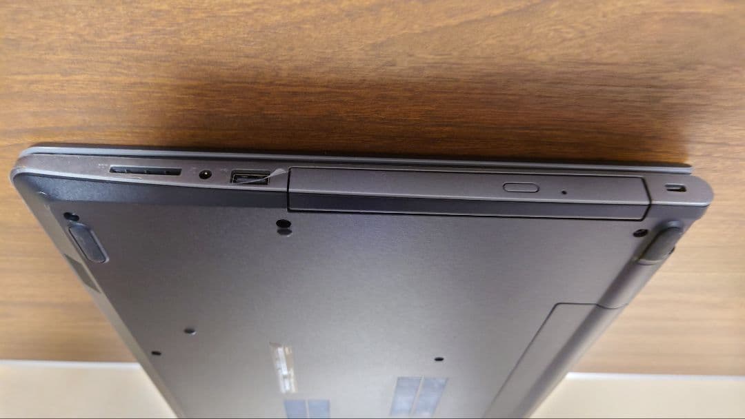 ☆美品☆DELL Vostro15 ノートパソコン SSD 15.6インチ