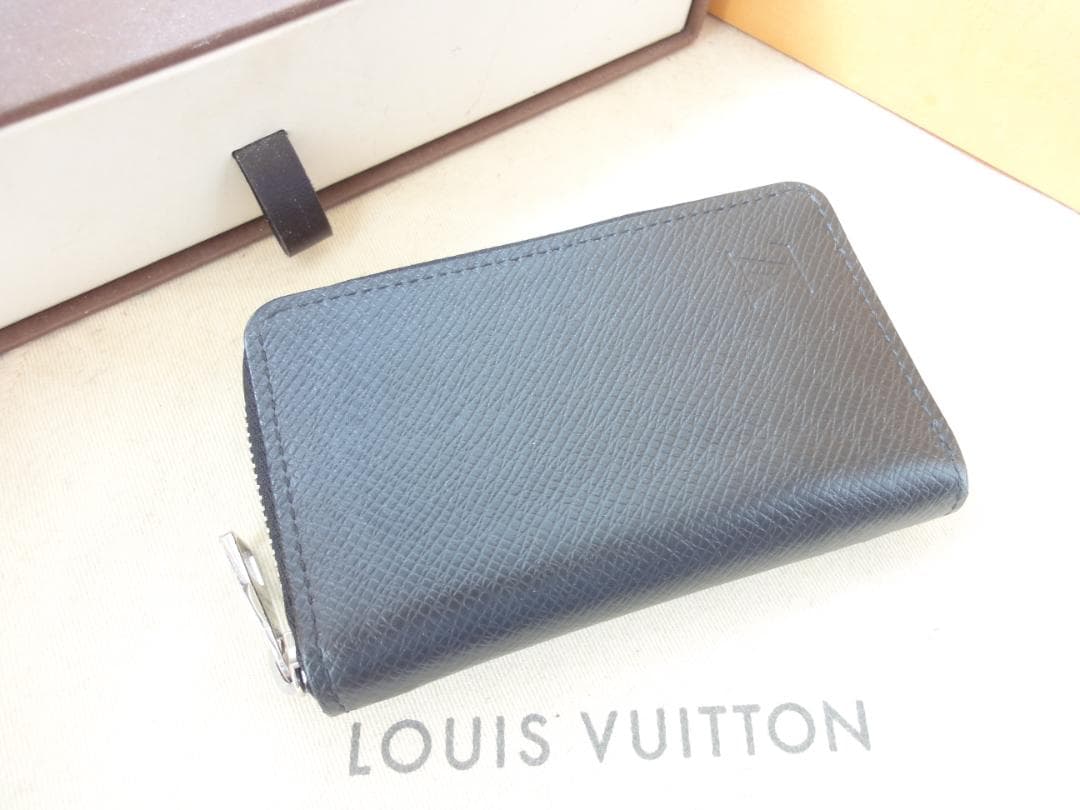 極美品☆希少☆ヴィトン タイガ ケース【ジッピー・パース】A46