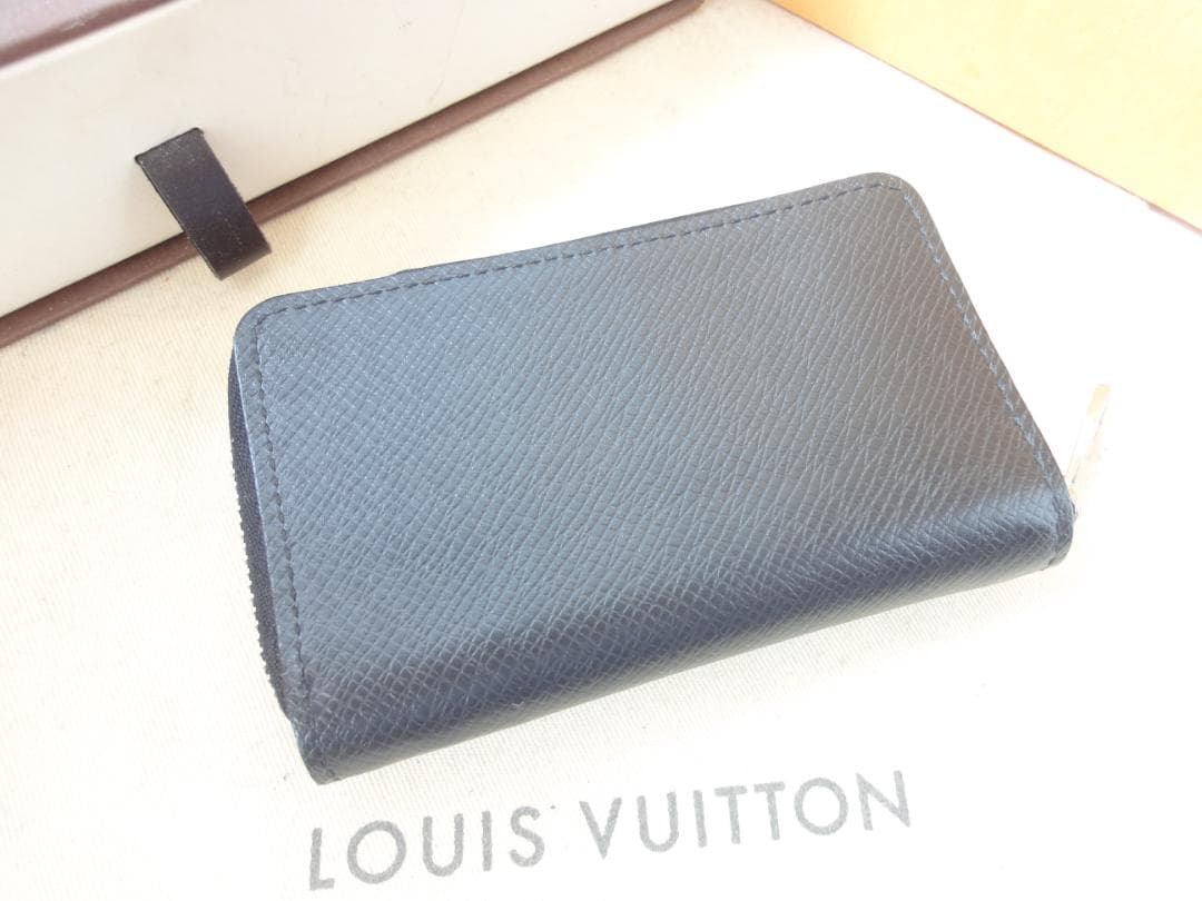 極美品☆希少☆ヴィトン タイガ ケース【ジッピー・パース】A46