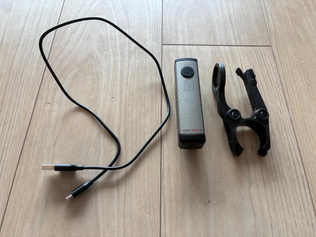 【美品】ボントレガー Ion Comp & Flare City ライトセット