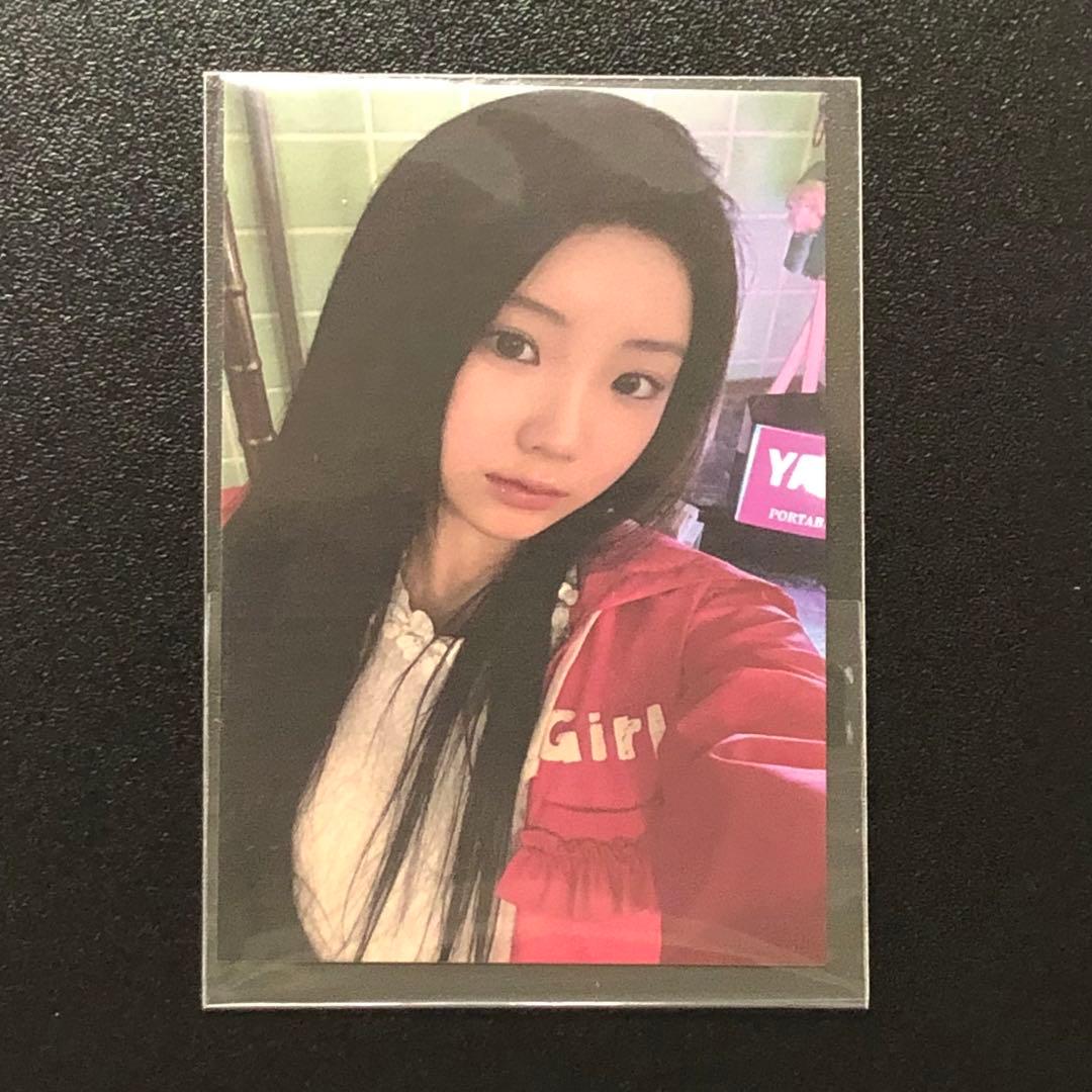 ①ILLIT ウォンヒ weverse official merch 特典トレカ