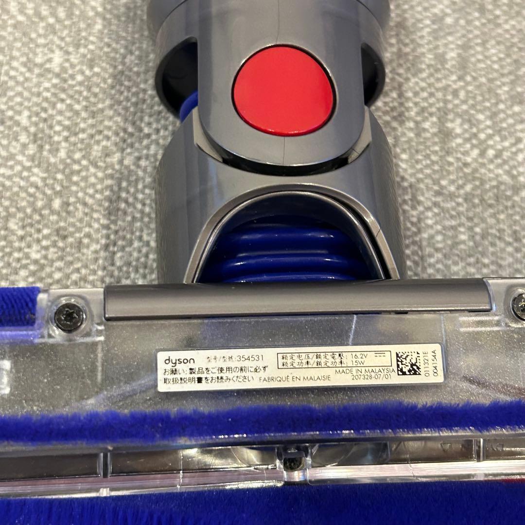 【極美品】dyson v8 slim fluffyクリーナーヘッド
