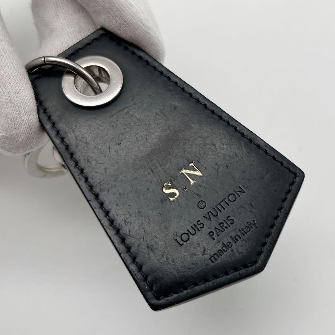 ルイヴィトン モノグラム エクリプス アンシャッペ イニシャル　黒　キーリング