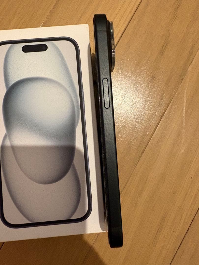 Apple iPhone15 simフリー 256GB