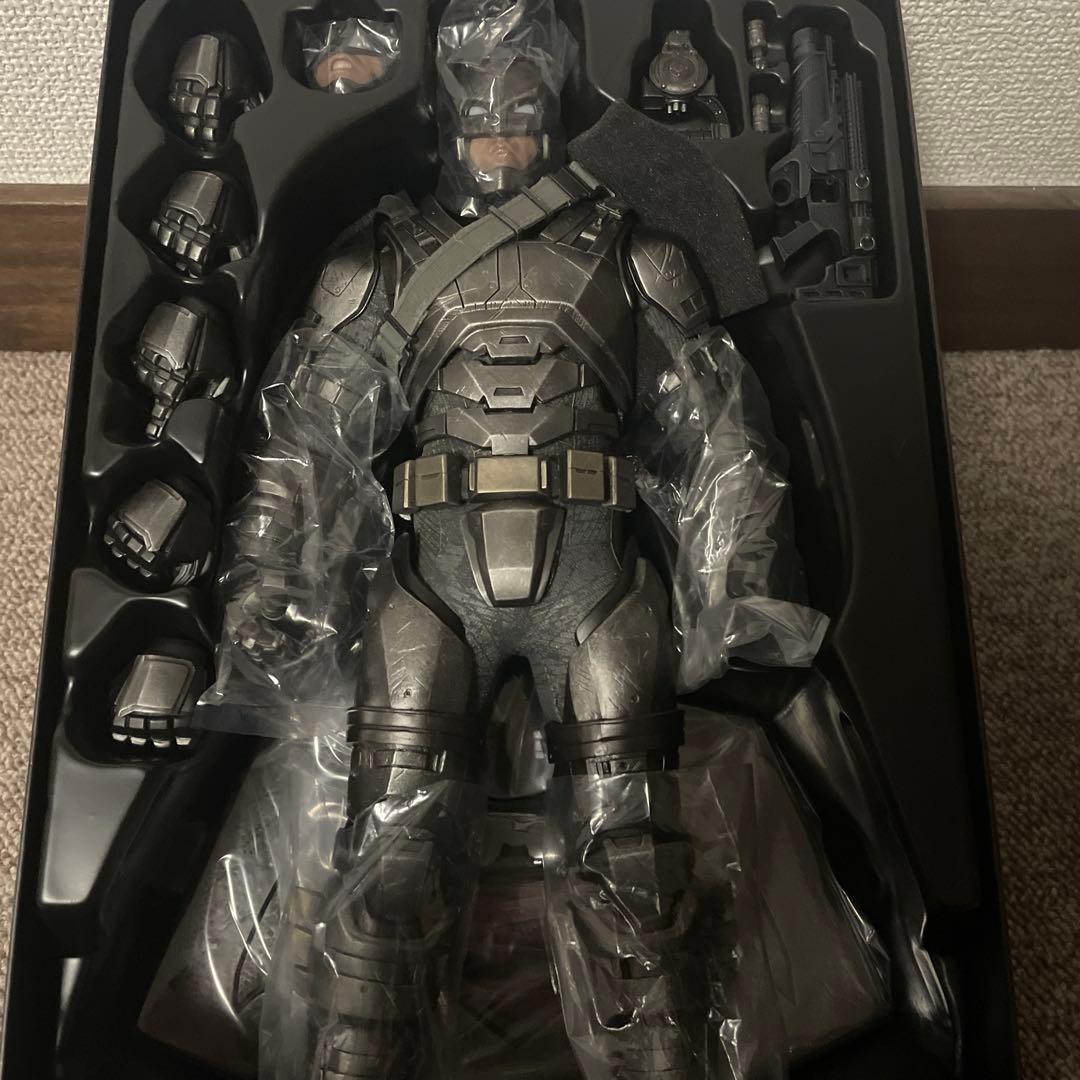 【極美品】 アーマード・バットマン　ジャスティスの誕生　ホットトイズ
