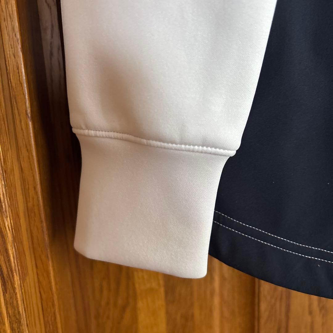 年末年始セール上下M UNDER ARMOUR ジャケット ホワイト・ブラック