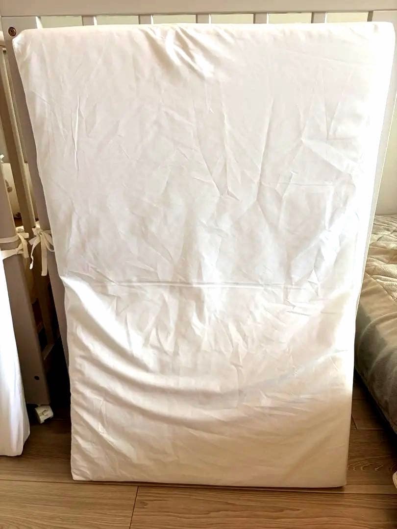 【送料込み】あわイロベビーベッド2台 90×60 マットレス付き