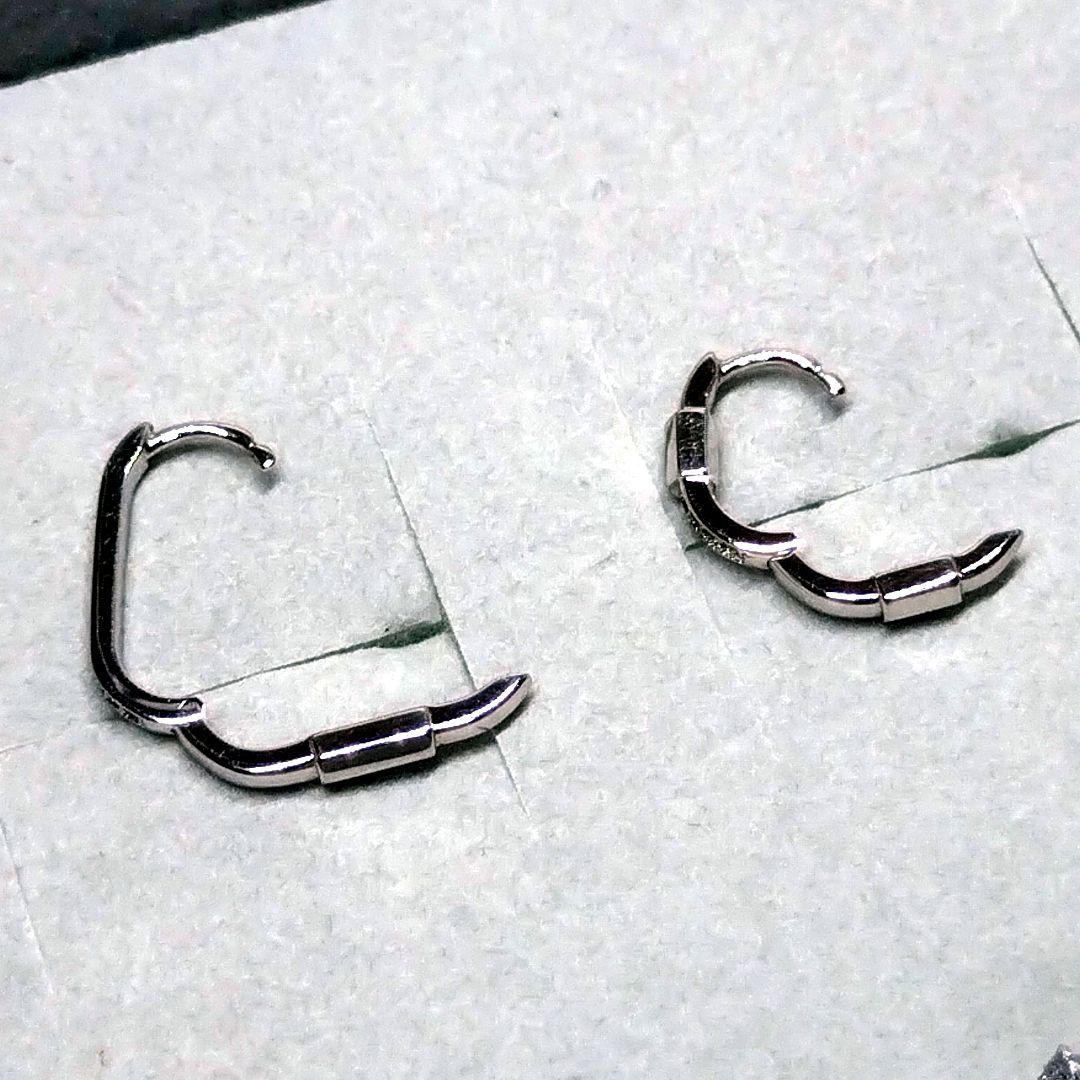 みーこm様　箱無し価格中　MARIA BLACK ピアス 片耳用 ×2　925