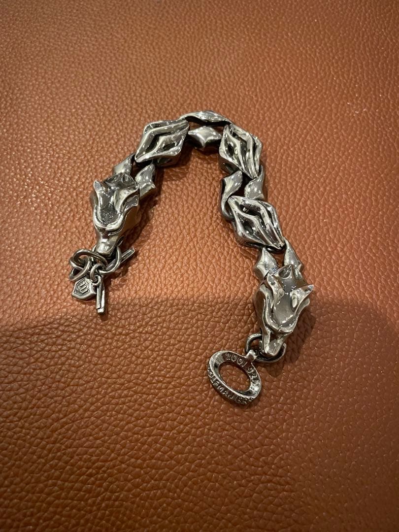 ウルフシルバーブレスレット