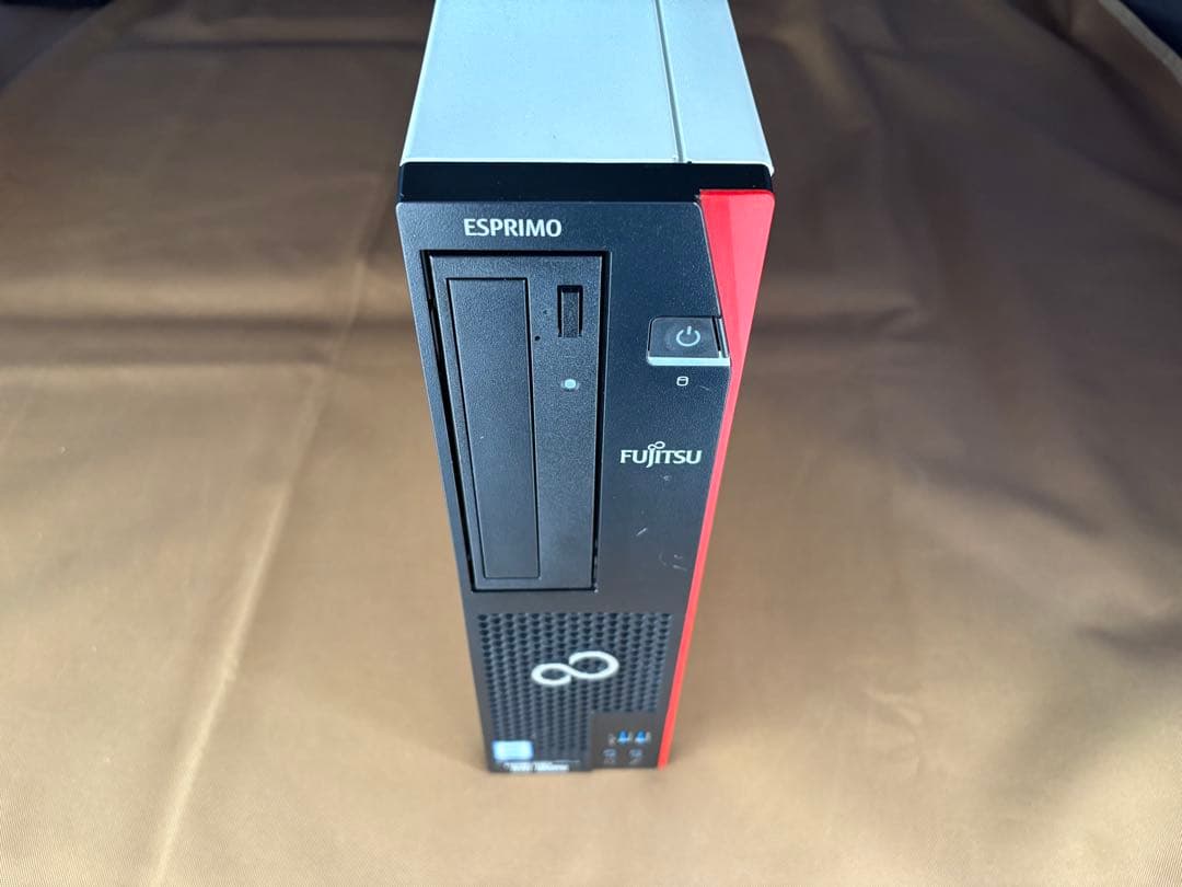 富士通 ESPRIMO 第8世代i3 メモリ16G SSD＋HDD Win11