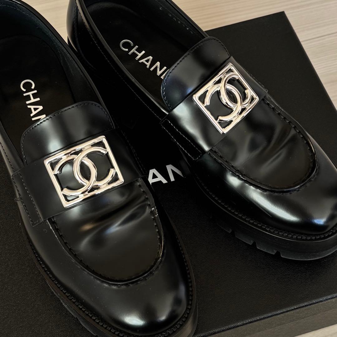 【CHANEL】ブラック ローファー シルバー金具★37.5