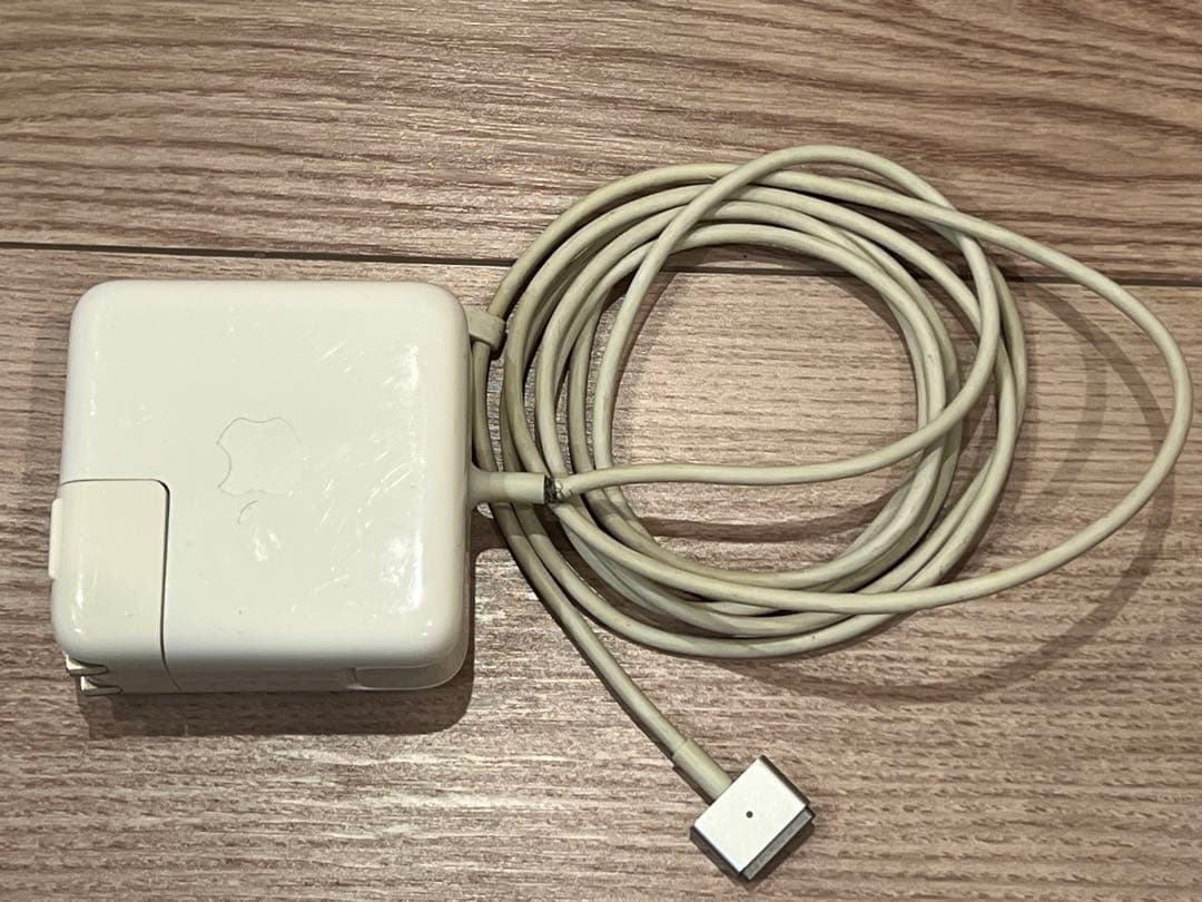 MacBook Air 11インチ A1465 (2013) 動作品