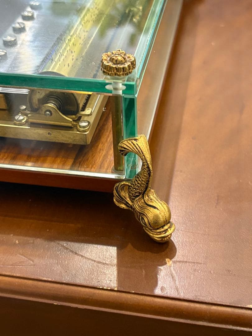 最高峰 REUGE ガラスオルゴール 144弁３曲演奏入り　リュージュ　共鳴台