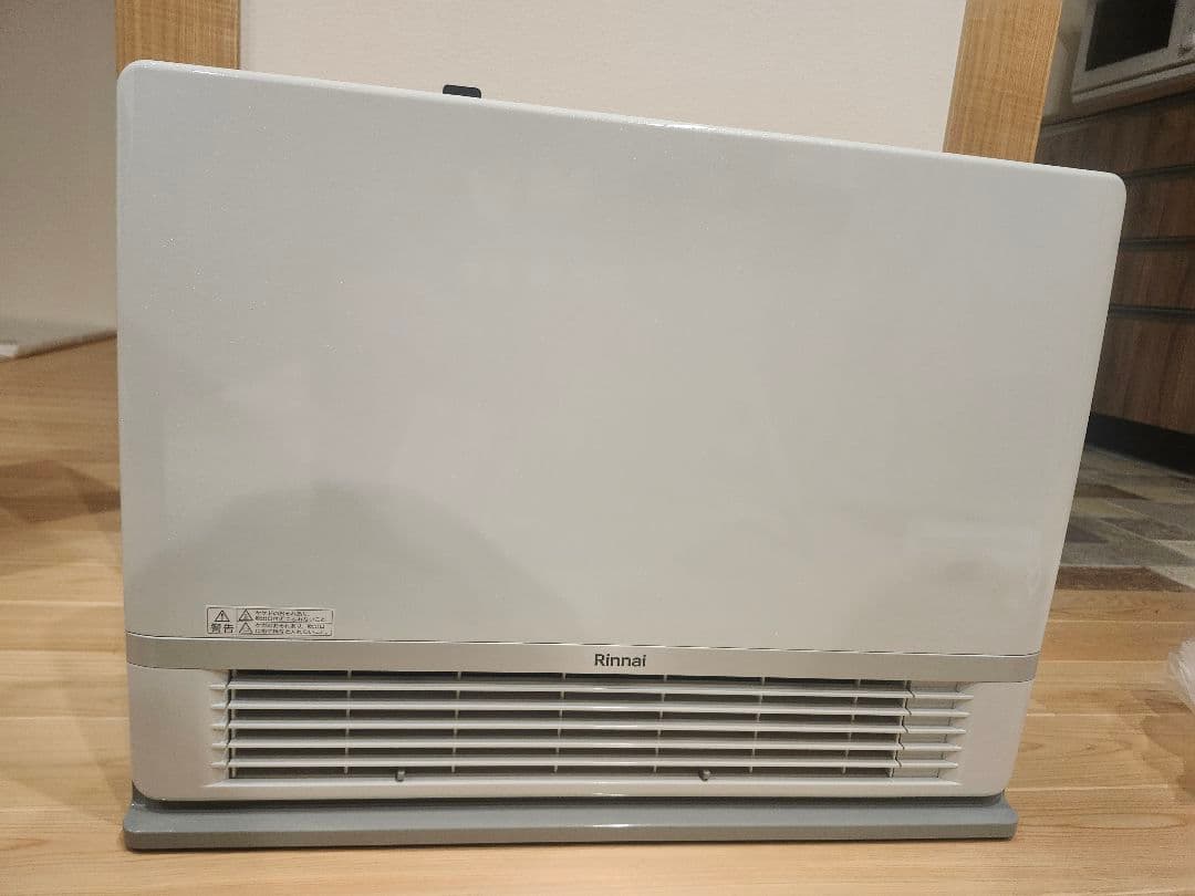 温水ルームヒーター RFM-Y61EB 2024年製