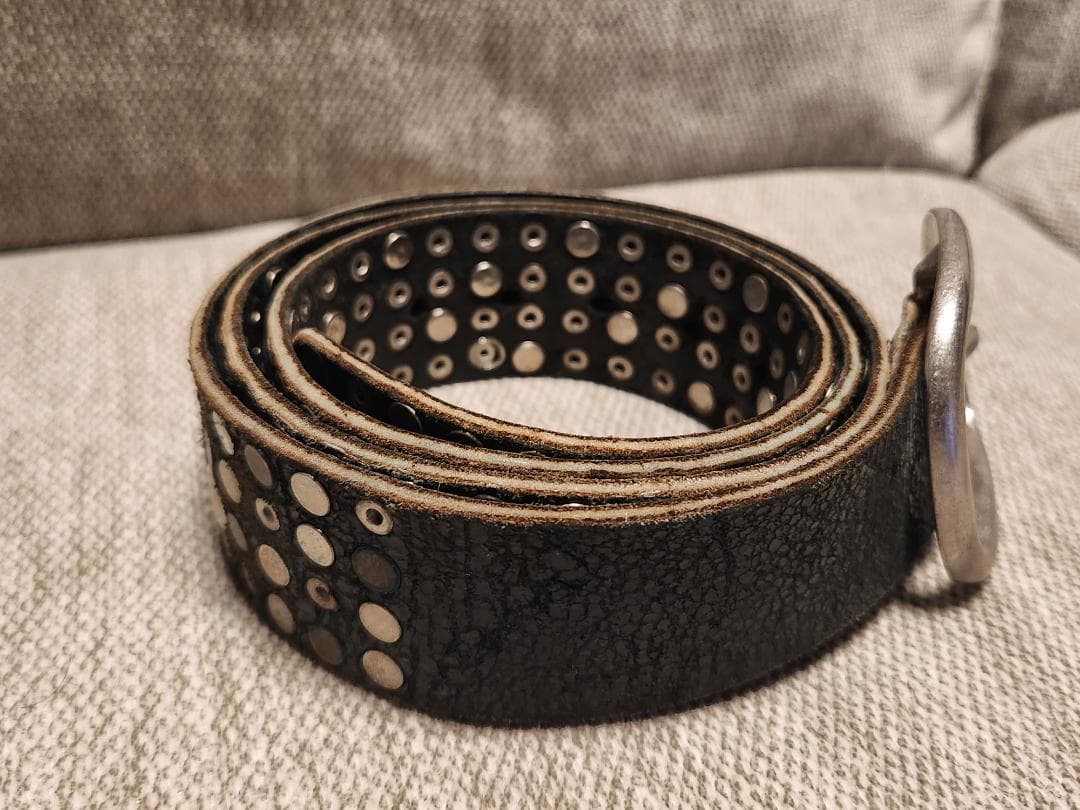 マリテフランソワジルボー　クラックレザースタッズベルト