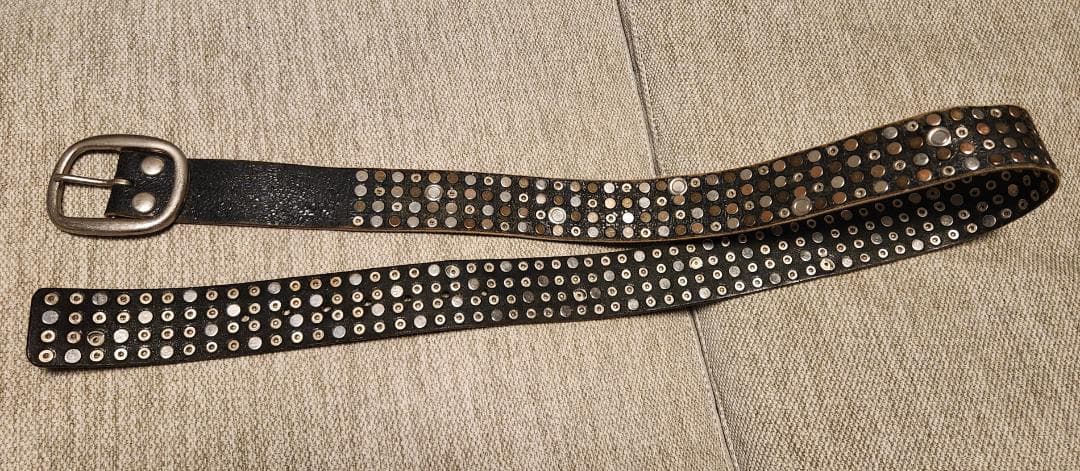 マリテフランソワジルボー　クラックレザースタッズベルト