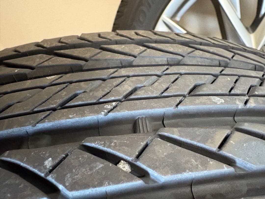 悟*空様 マツダCX8 純正ホイールタイヤ　バリ山