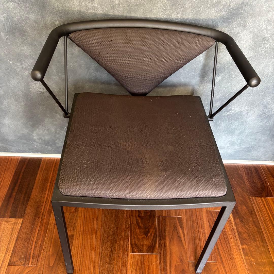 ポストモダンデザインの椅子 ミッドセンチュリー スペースエイジ ヴィンテージ