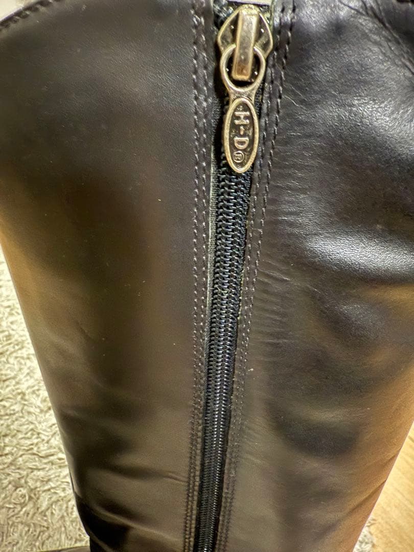 HARLEY-DAVIDSONロングブーツ サイドジップ ロゴバックルブラック