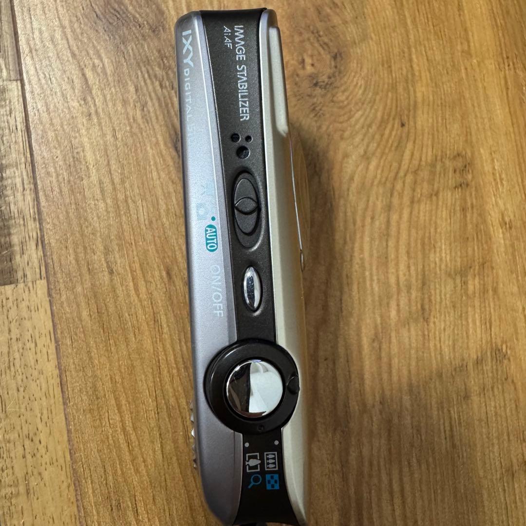 IXY DIGITAL 510 IS Canonキャノンデジカメ ゴールド