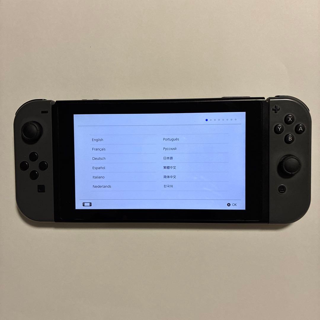 L*i様 Nintendo Switch 本体 付属品全て付　バッテリーやや弱