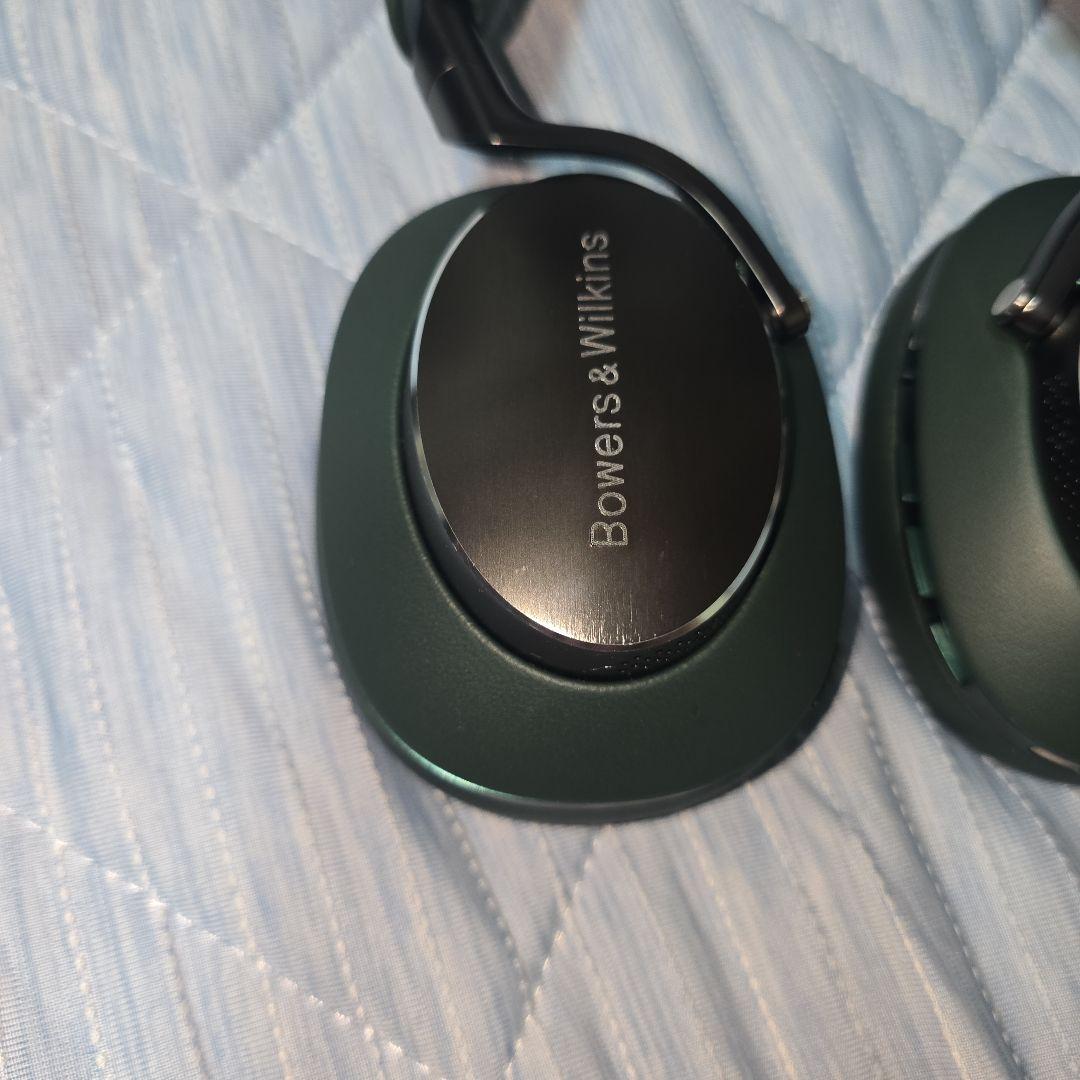 と*ん様 ほぼ新品Bowers & Wilkins Px8 ダークフォレスト