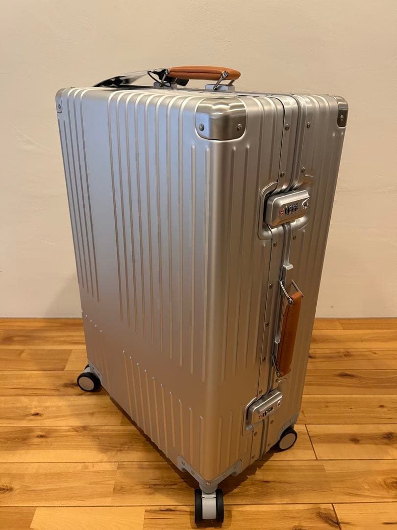 【新品未使用】イノベーター アルミスーツ INV5811STP 70L 2年保証