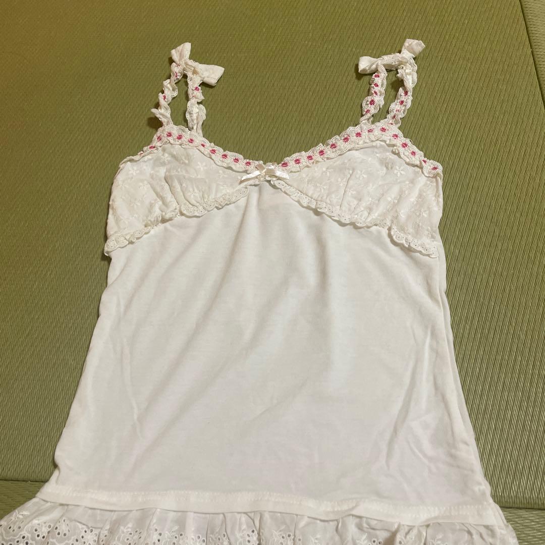 新品！LIZ LISAホワイトレースキャミソール