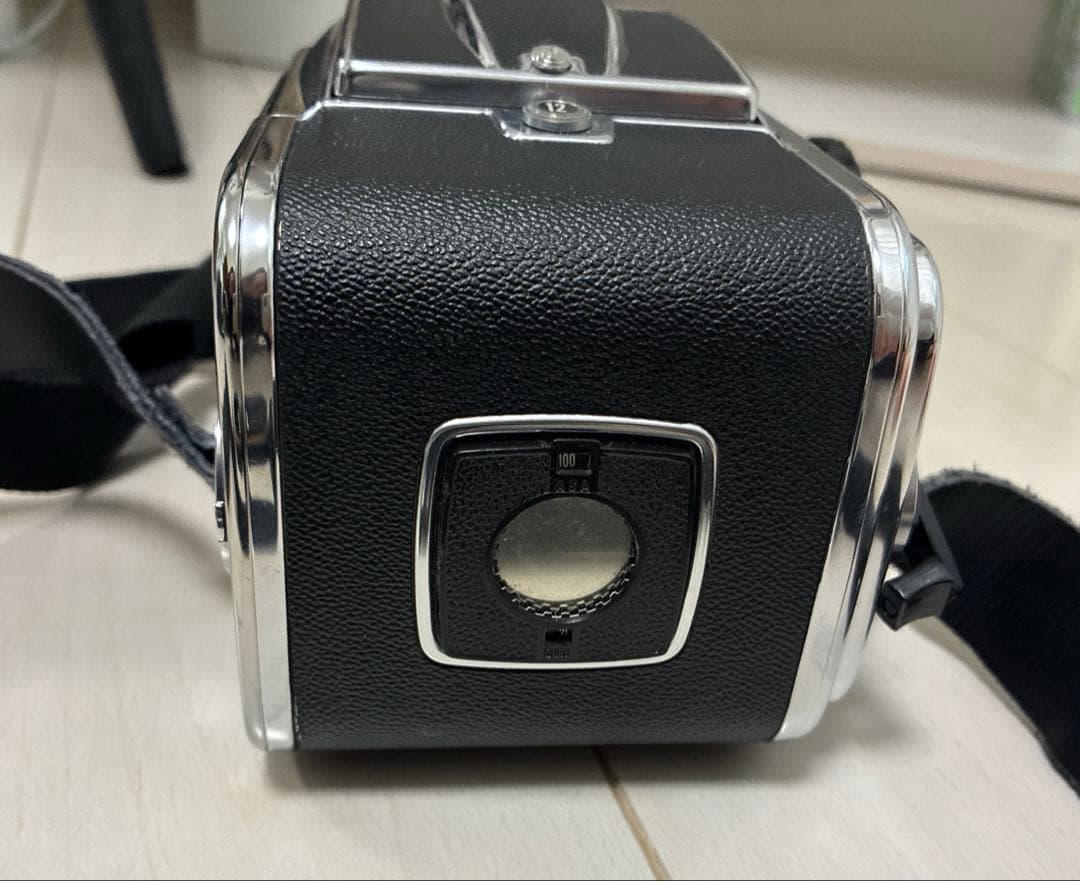 【楽一番】HASSELBLAD 500C/M Planar 1:2.8