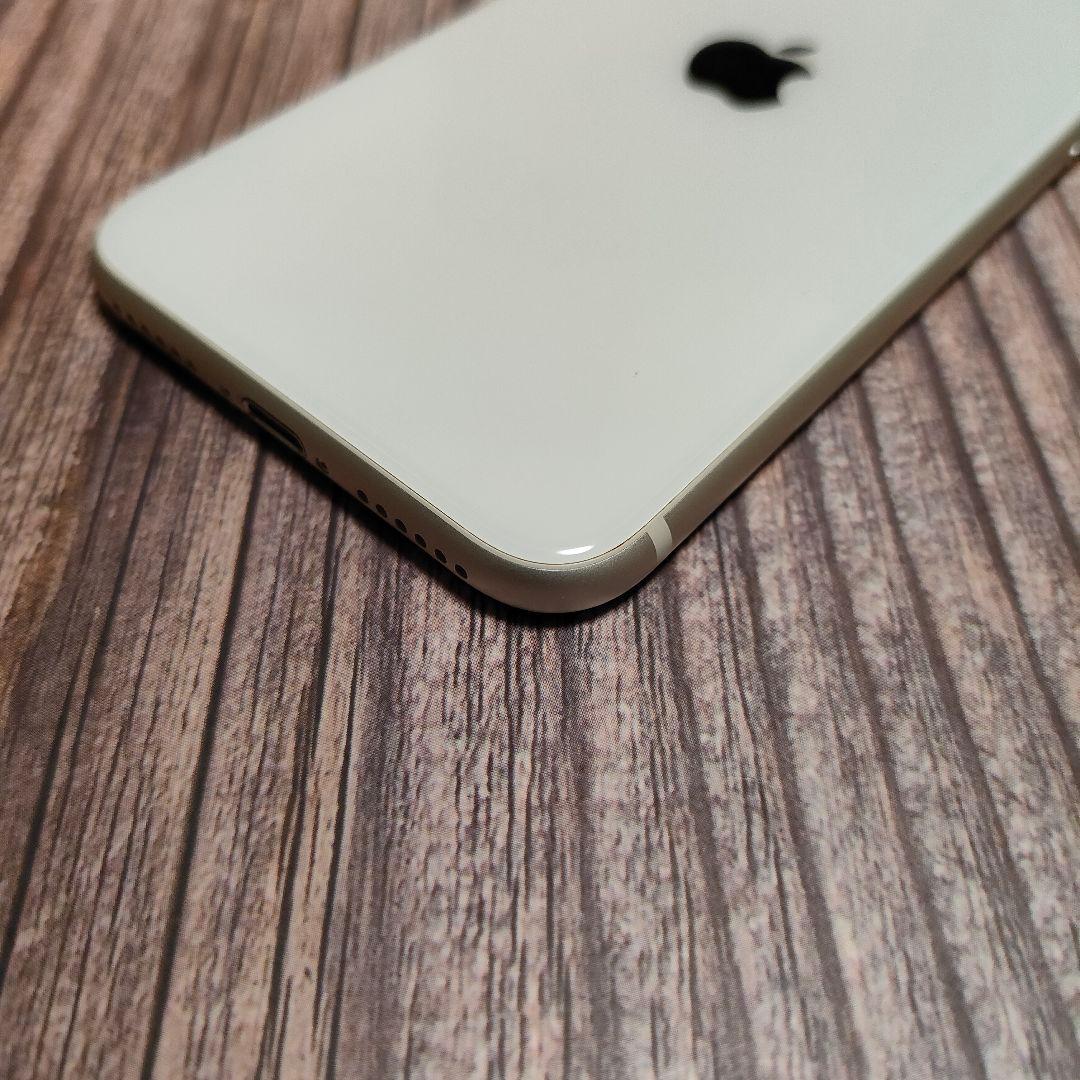 apple iPhone SE 第3世代 SIMフリー 64GB ホワイト 美品
