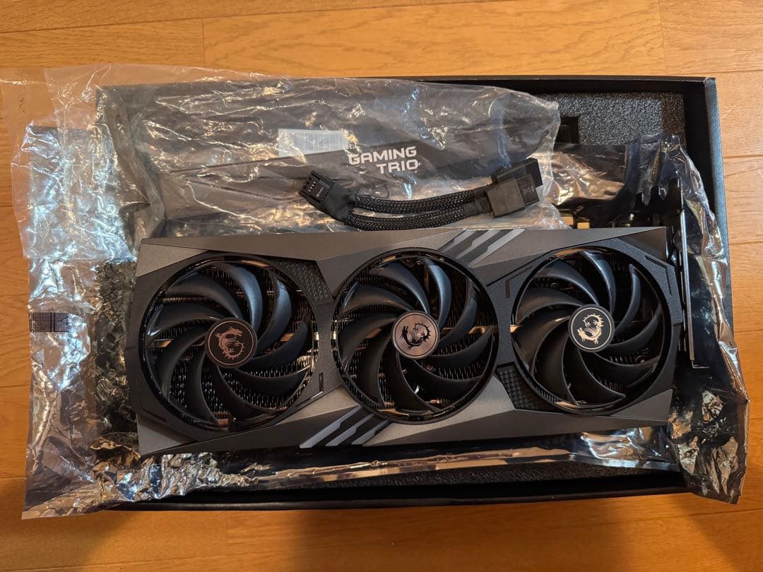グラフィックボード・グラボ・ビデオカード MSI RTX4070 Ti GAMING X TRIO 12GB