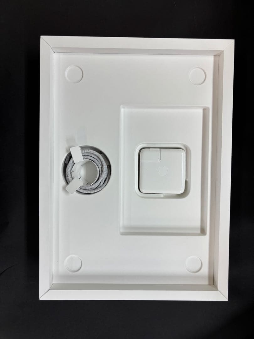 MacBook Pro 14インチ M3 8GB 512GB