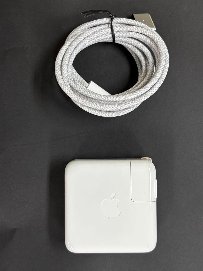 MacBook Pro 14インチ M3 8GB 512GB