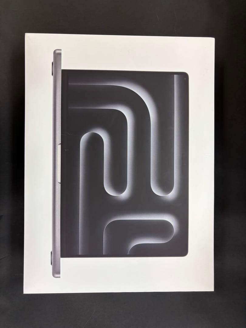 MacBook Pro 14インチ M3 8GB 512GB