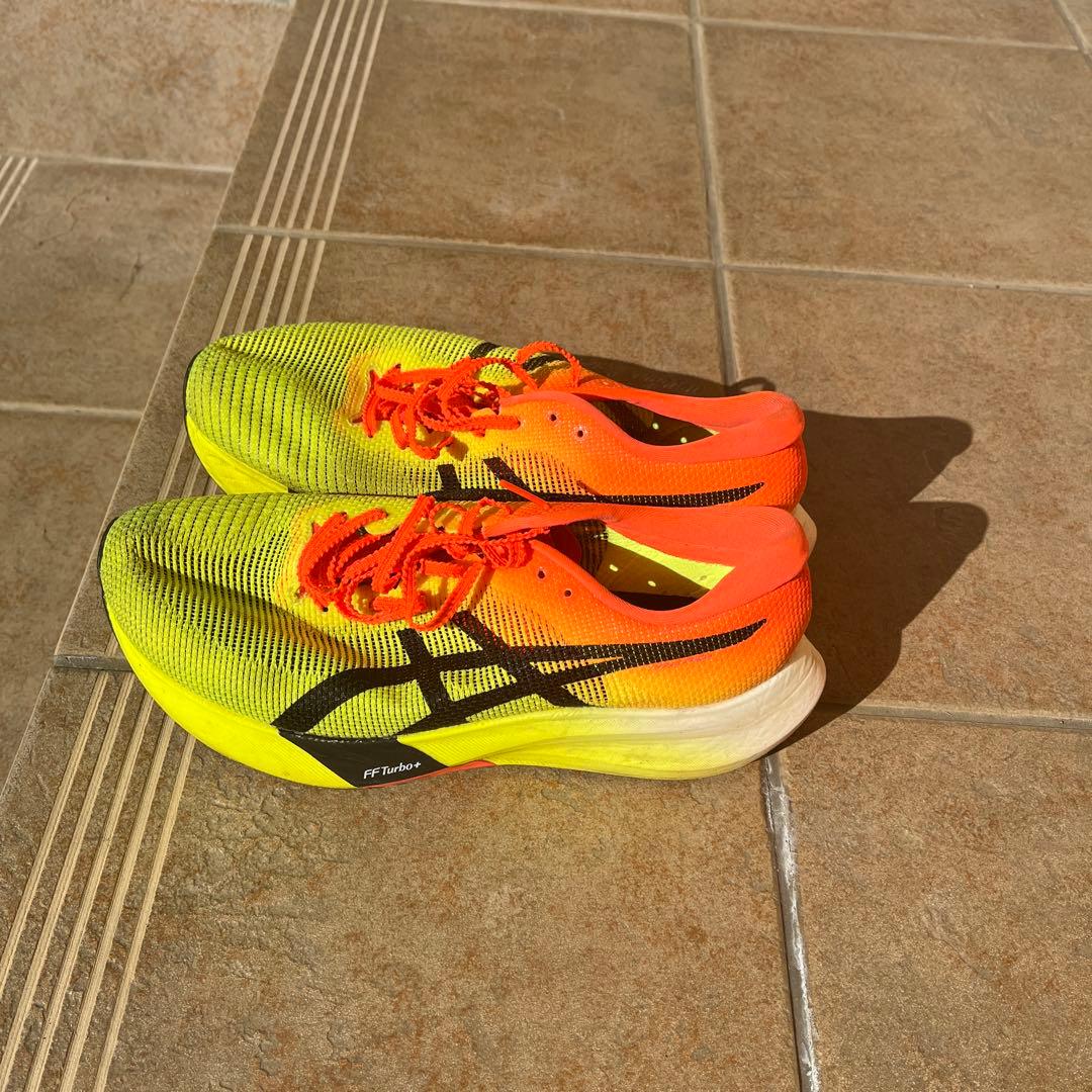 Step スパイクシューズ イエロー/オレンジ 収納袋付き