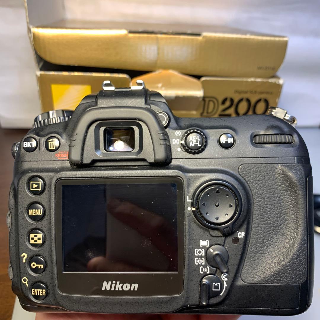 Nikon D200 デジタル一眼レフカメラ　ショット数2500枚弱