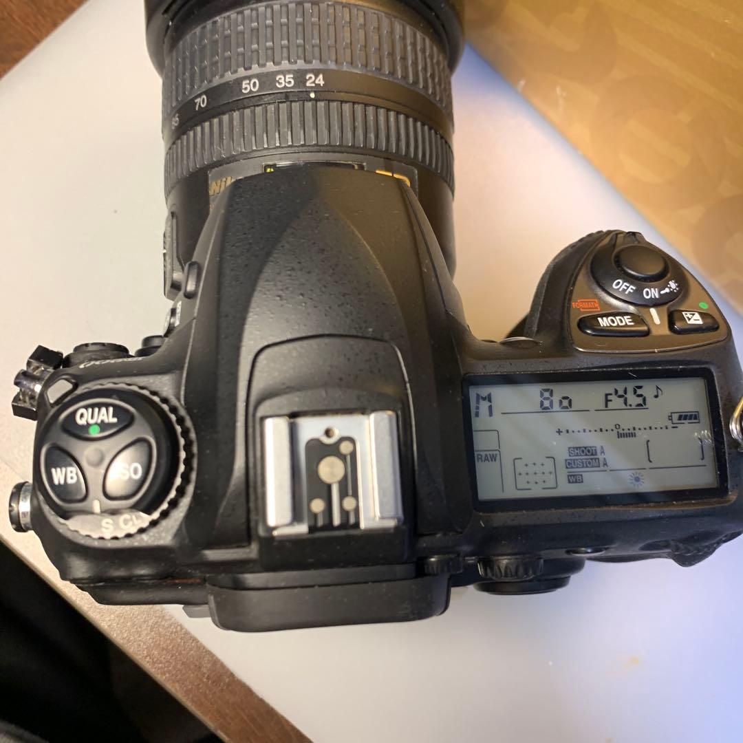 Nikon D200 デジタル一眼レフカメラ　ショット数2500枚弱