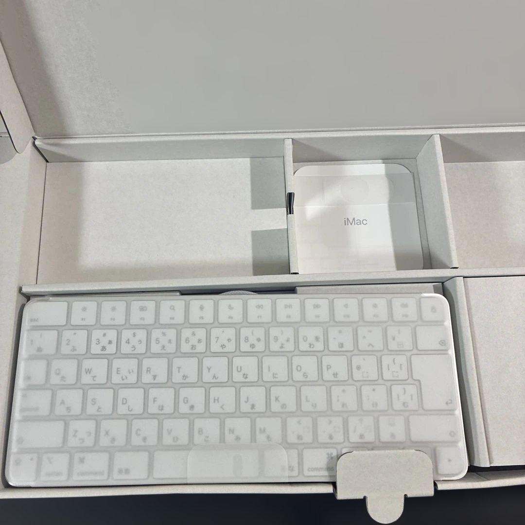 最新iMac付属の未使用magicキーボードとmagicマウス