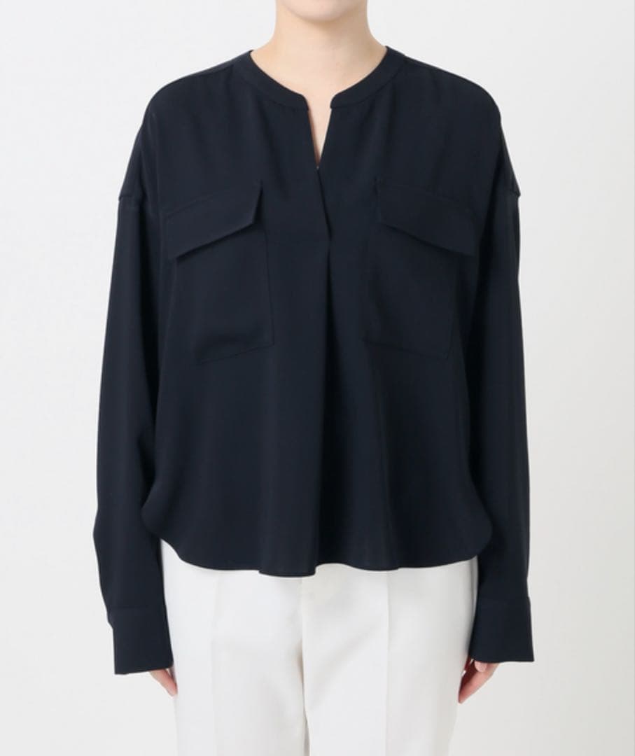 NOBLE ワークディテールドレープシャツ　ネイビーブラウス