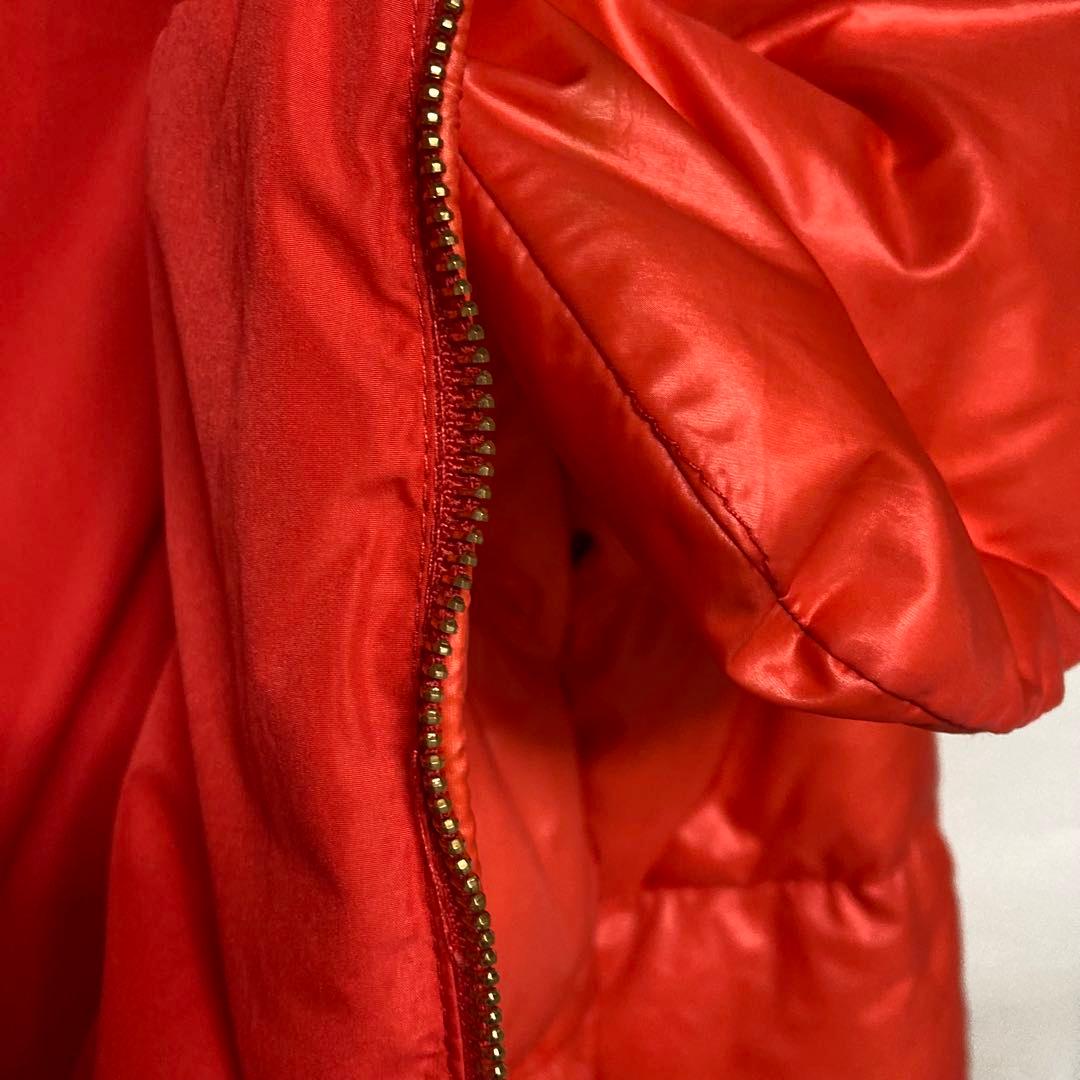 100%ダウン　100%毛皮　大きめボタンが可愛いオレンジのダウンジャケット