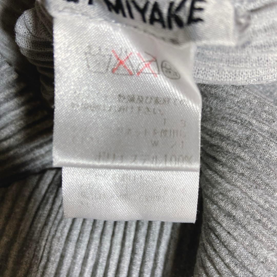 めー ⭐️イッセイミヤケ　モックネック　プリーツカットソー　ドメスティック