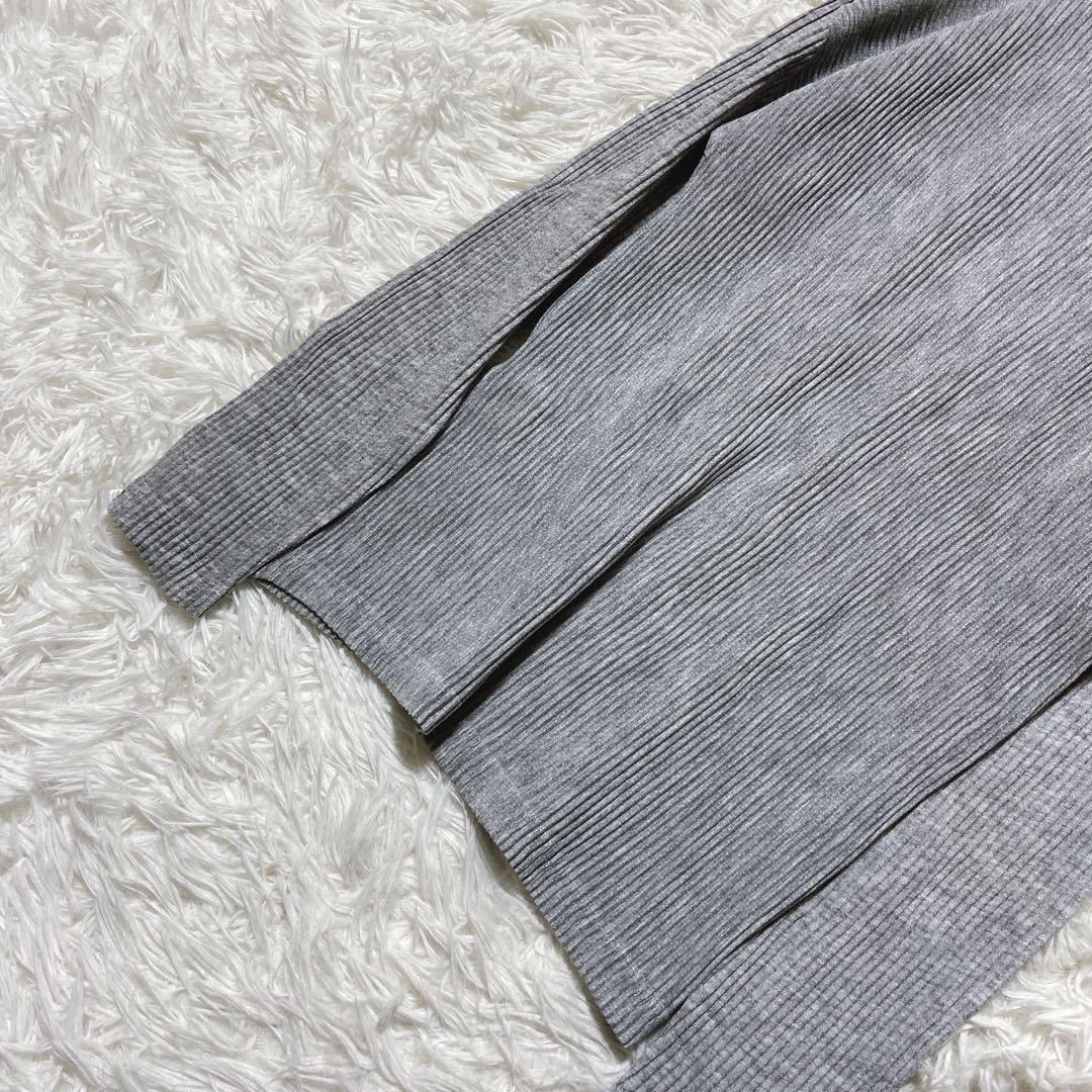 めー ⭐️イッセイミヤケ　モックネック　プリーツカットソー　ドメスティック