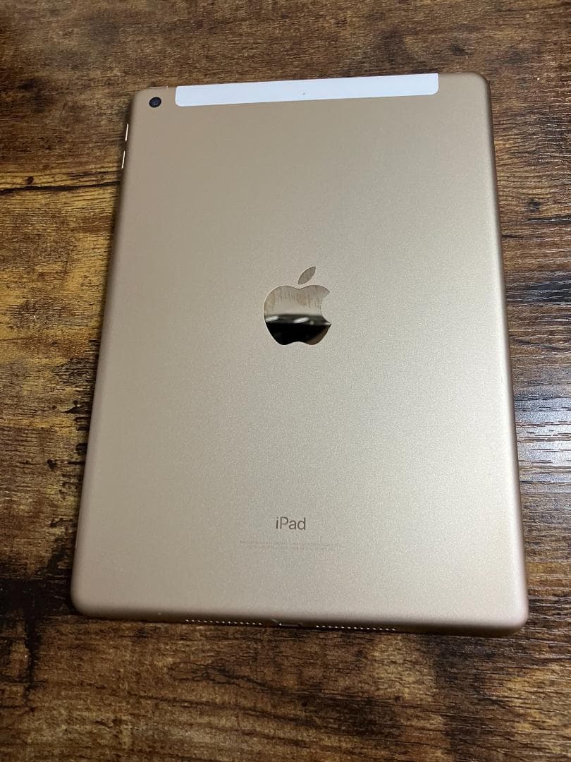 iPad (第5世代) 32GB