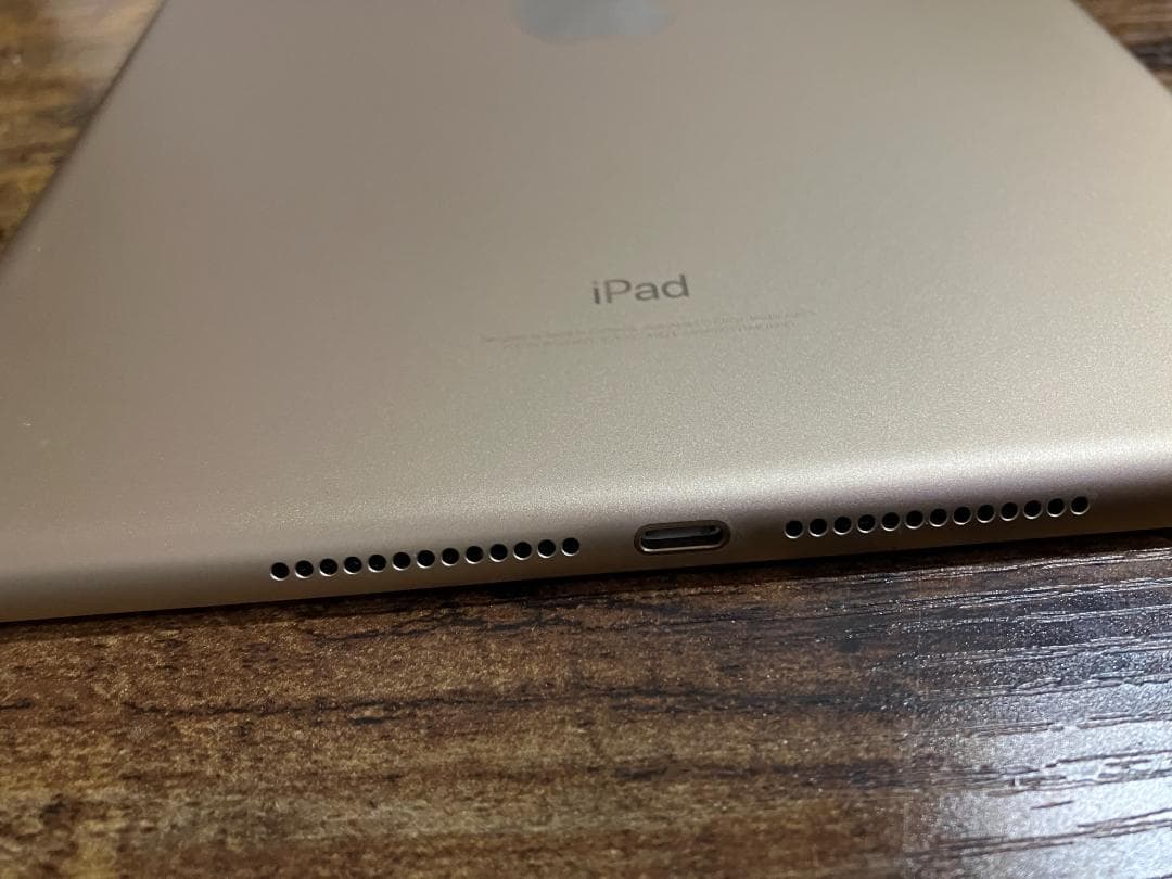 iPad (第5世代) 32GB