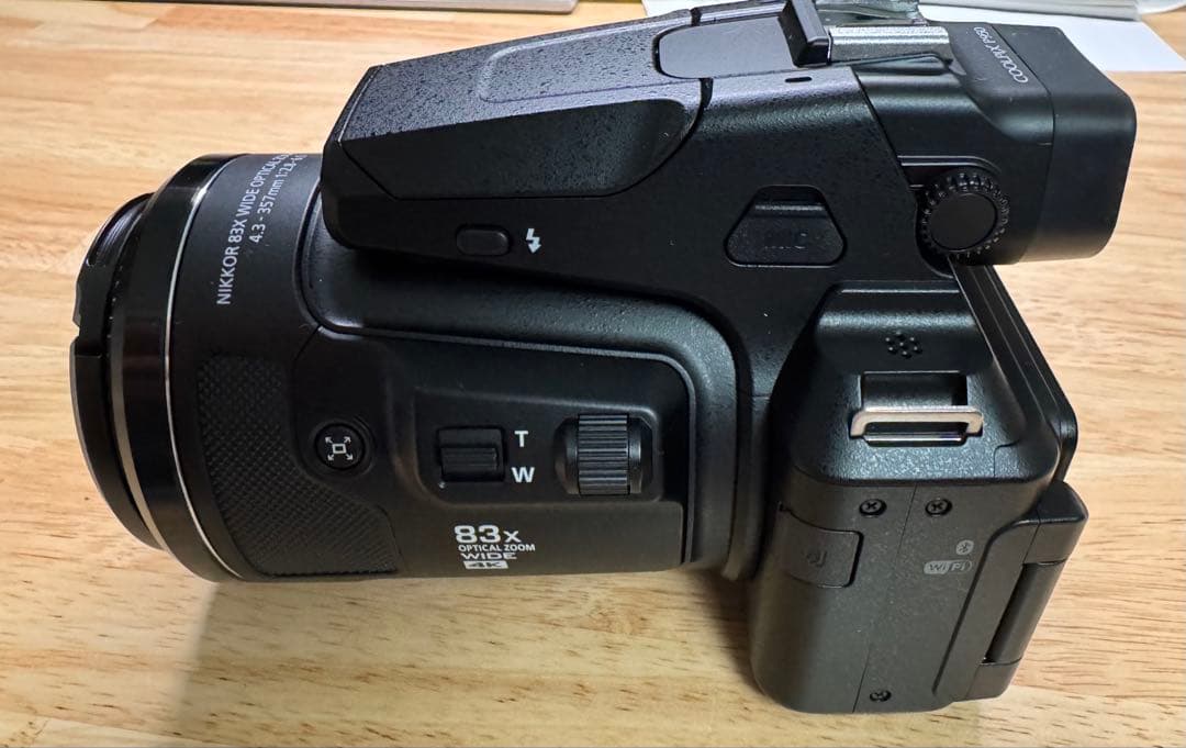 ★美品 Nikon 光学83倍ズーム COOLPIX P950★専用ケース付き