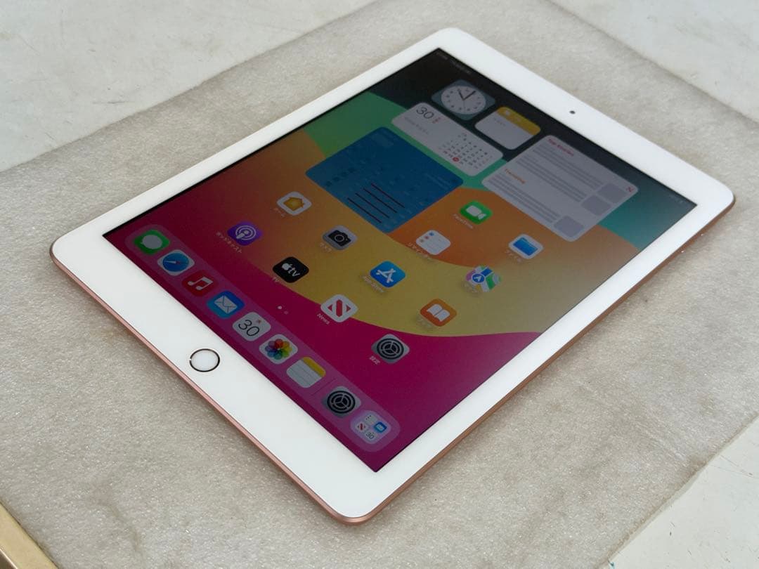 Apple iPad 9.7インチ 第6世代 128GB Wi-Fi ゴールド
