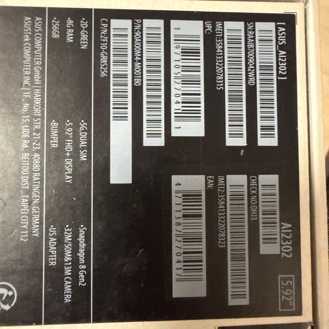 ASUS Zenfone10 2565GB＋タブレットZenpad　8　3.0