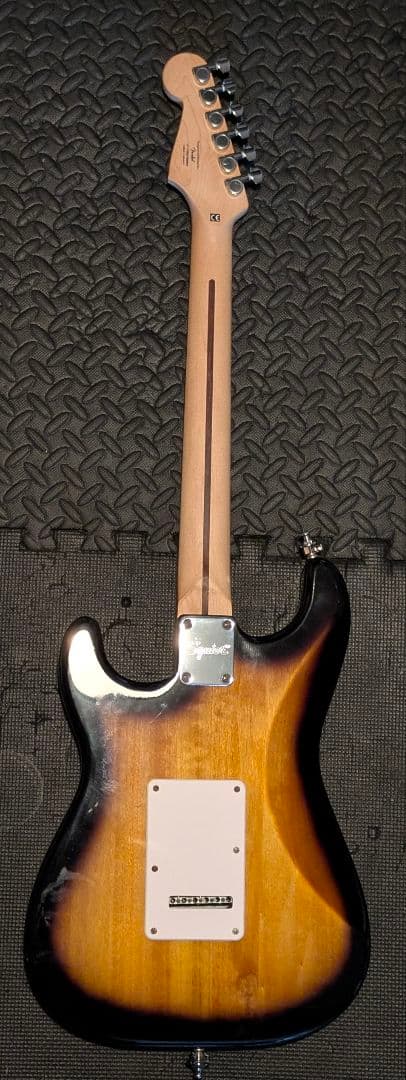 Squier by Fender Stratocaster ソフトケース付き