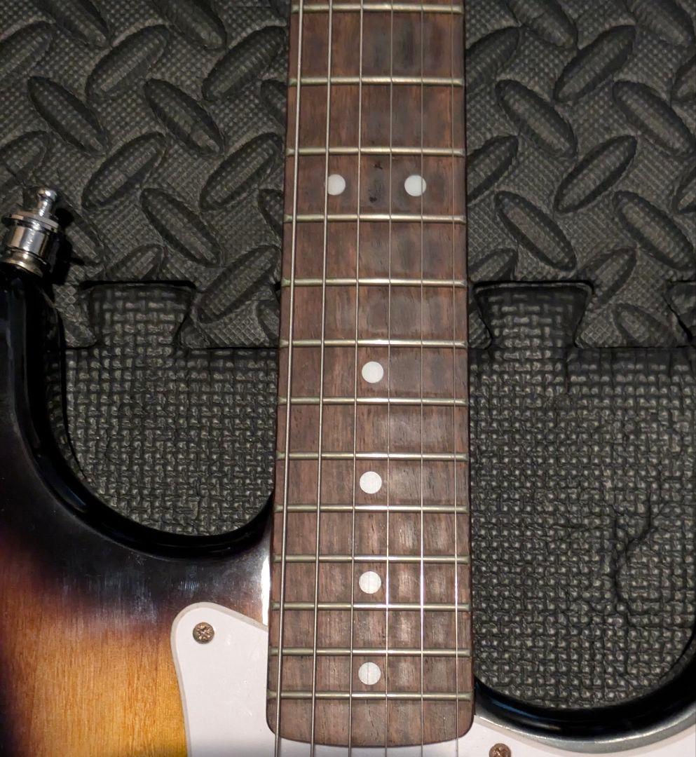 Squier by Fender Stratocaster ソフトケース付き